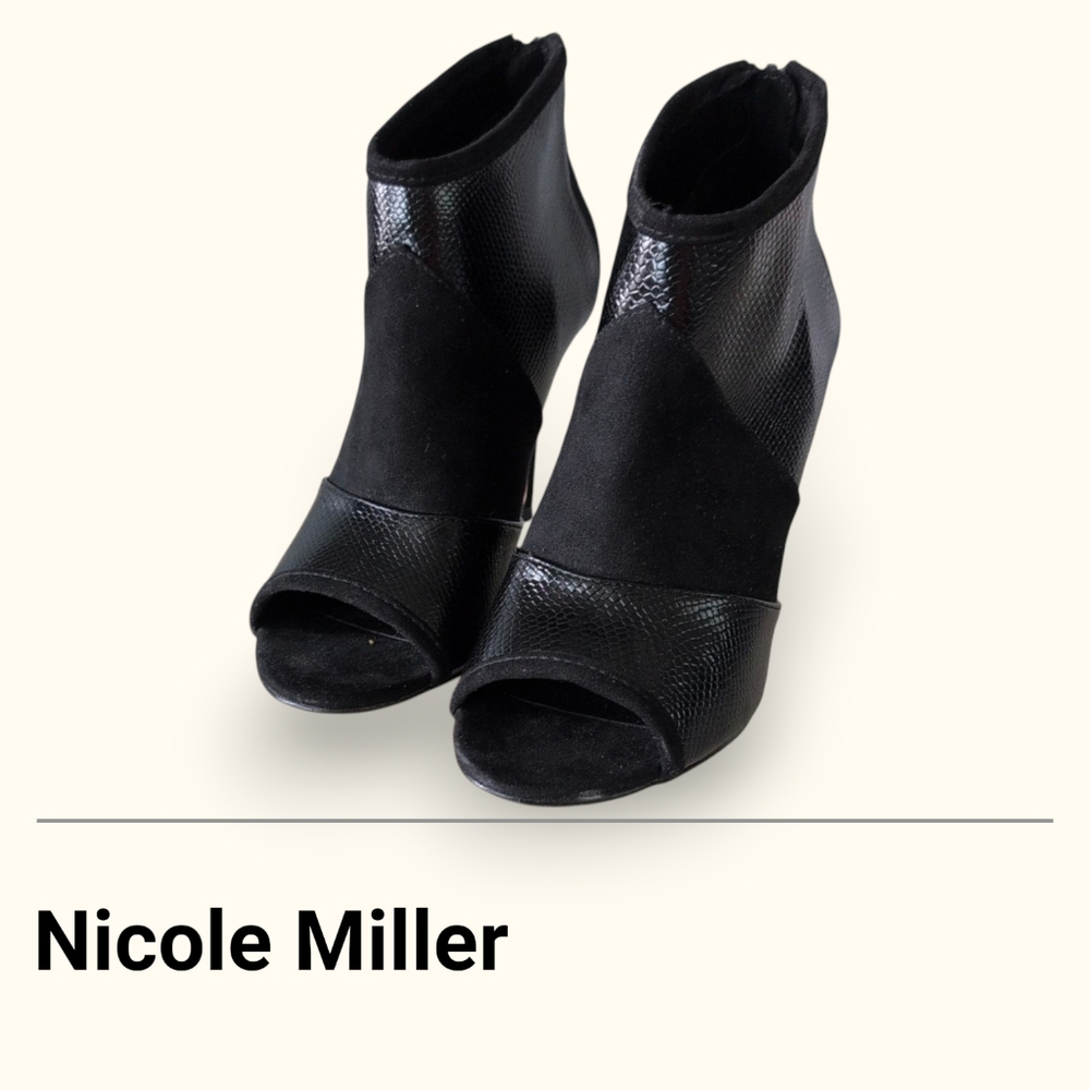 Nicole Miller Black Textured Heeled Boots